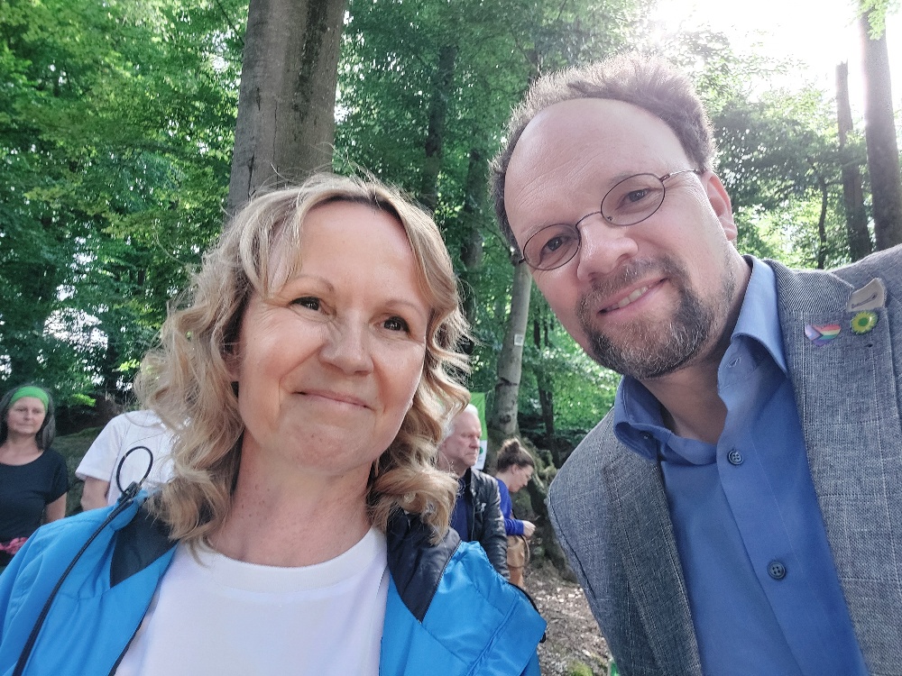 Umweltministerin Steffi Lemke und MdL Patrick Friedl im Steigerwald | Neue Umfrage zeigt hohe Akzeptanz für einen Nationalpark Steigerwald